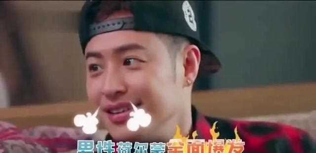 潘玮柏的劲爆情史：12岁没了初吻，交八国女友，娶网红空姐