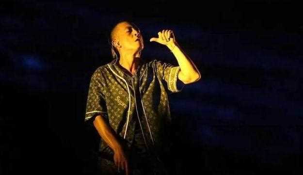 揭秘阿娇甘心被陈冠希拍照的真实原因，最终的残忍真相叫人无奈……