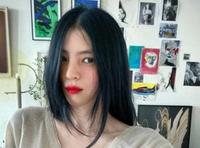 韩国女星韩素希发声报平安后，更多疑似求救信号被扒，评论区炸了