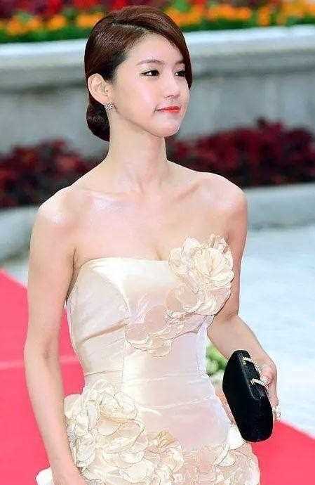 性感女星吴仁惠疑似自杀，与韩国女艺人难以逃脱的潜规则有关吗？