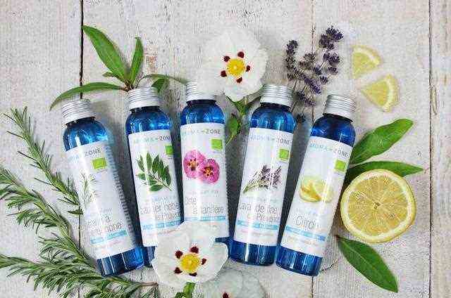 给肌肤大量补水——如何选择和使用植物纯露？