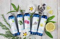 给肌肤大量补水——如何选择和使用植物纯露？