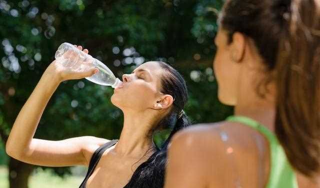 热量低的4种水果，减脂好帮手，你知道都有啥吗？