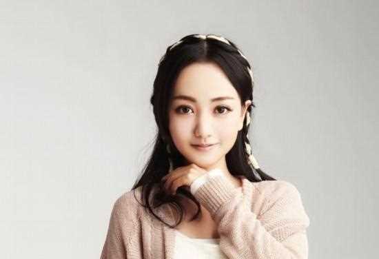 撞脸撞到我脸盲，傻傻分不清，演技在线，无绯闻。就是没大红