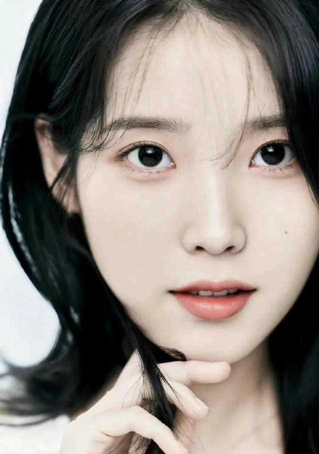 李知恩，温婉又甜美的清新美女，靓丽清纯的气息，太醉人啦