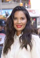 美籍华裔混血演员奥立薇娅，曾是全球百大性感热辣女郎前10