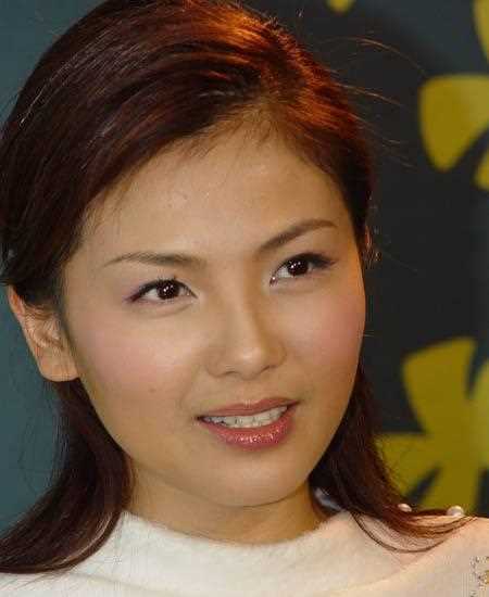 变脸只服刘涛！17年前旧照流出颜值大变，网友：土到无法想象！