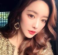 被称为“韩国范冰冰”的洪秀雅，万年不红，整形史却传不停