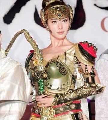 她说她是宅男女神，你信？