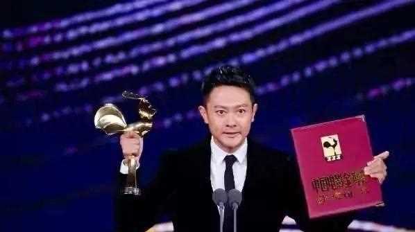 印小天获33届金鸡奖男配角：对毁谤最有力的反击是，过得更好