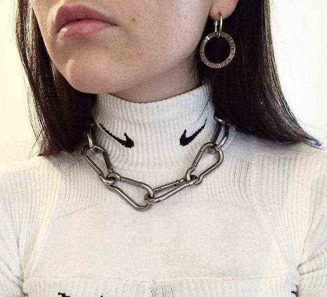 把袜子穿在身上的迷之体验... ...