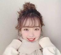 你戴围巾时的可爱发型是什么？我来教你小脸发型编排&技术