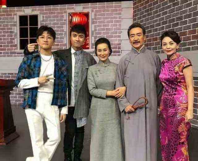 文能当股神，武能撕渣男，曾被全民声讨，43岁赵薇如今却生活看淡