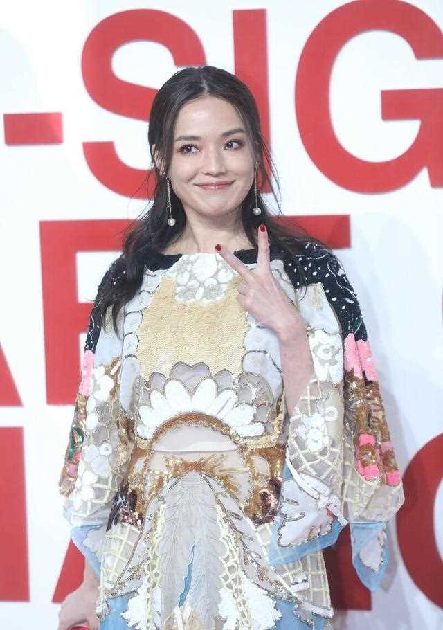 舒淇：善谈明理，形貌雅致，孔孟济宁摄影文学时评随笔札记