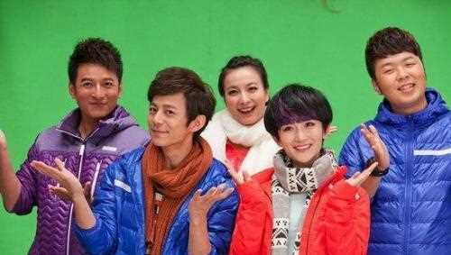 揭秘国内艺人工资内情：国内艺人年工资比政要教授工资高800倍！