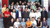 黄磊功成名就后从北电辞职，陈好却在事业红火时返中戏教书