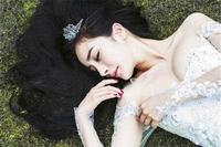 追星门槛日益抬高！杨幂手绘邀粉丝填色，收图收到手机放不下