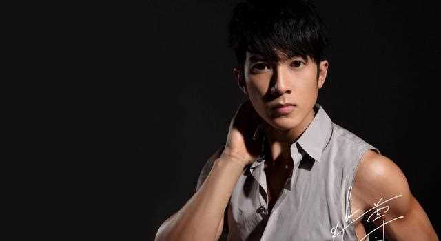 网友吐槽吴尊老婆的长相，其实人家幸福着呢！