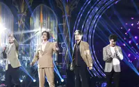 父母双亡、击败刘欢、圈粉韩红…人生越残酷,这个男人越逆天改命 父母双亡、击败刘欢、圈粉韩红…人生越残酷,这个男人越逆天改命