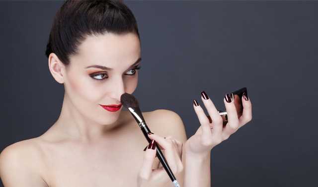 女人再懒也要学会化淡妆，按照这6步走，简单易上手，为颜值加分