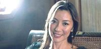 杨紫琼腿部意外受伤缝了10针，73岁未婚夫看她的伤口满是忧愁
