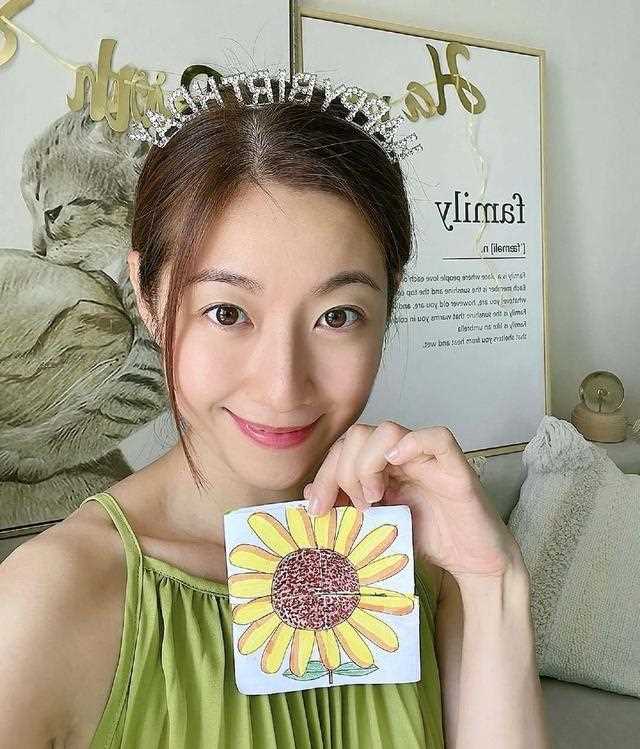 TVB实力女星出海晒性感！比基尼泳衣抢镜，心情未受离婚传言影响