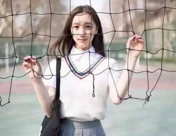 被火速赶出马栏山的99年妹子，是芒果新锐花旦之一