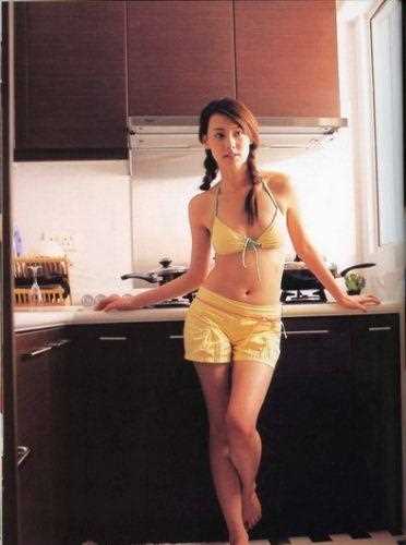 怪不得黄晓明要离婚，Angelababy的背后有高人指点，看就全明白了