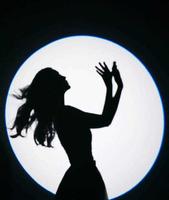 流量之花再陷“谣言漩涡”，数月沉寂回归靠生图slay众星