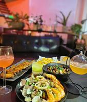 【Meecha Meecha 水烟餐酒馆】信义区特色餐酒馆，感受烟雾弥漫的视觉与创作调酒、餐点的极致飨宴