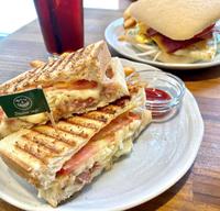 台南车站附近用餐噜猫好去处!!帕里诺咖啡PANINO CAFE’