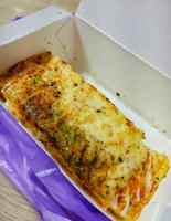 台中西屯 逢甲夜市 「泰式香蕉煎饼」「筑地【乐】厚蛋烧」「小小七手工汤包 」