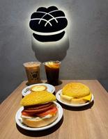桃园市｜中坜区｜下午茶｜捞油水菠萝专卖店