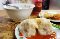[基隆仁爱]A-BEN阿本烧迈排骨。吉古拉&馄饨汤&一颗12元超有饱足感的大烧迈!