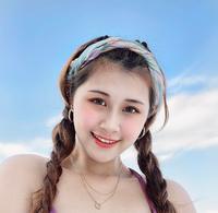 跟上 #华灯初上 人手必备 #丝巾（内附丝巾穿搭方式）