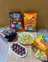 全家新品|万圣节主题零食．浓可可酥脆球x海苔风味星菓子