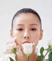 李孝利较新写真再展都市女人俐落清爽魅力 李孝利较新写真再展都市女人俐落清爽魅力