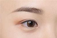 0dc5c6e1-7128-47c5-a587-c655bc83bb3d_1.jpg-s 时髦俏皮的妆容,让你像魔法公主般灵动可爱
