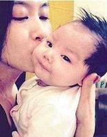 朱茵生女黄贯中曾经暴瘦,传奇歌手不再不羁放纵爱自由 朱茵生女黄贯中曾经暴瘦,传奇歌手不再不羁放纵爱自由