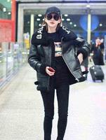 40ae17f8-44e0-4813-94b0-baa5b9dc4be9_2.jpg-s 男女明星撞衫:景甜王宝强撞衫十分惊喜,张国立撞上维多利亚没输