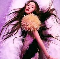 450928d9-2244-4e11-bd0d-d193c9fbc67d_1.jpg-s 刘诗诗晒35岁生日美照,穿吊带裙气质魅惑不低俗,熟女可以试试