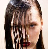 抢了生姜的100年护发“招牌”,比沙宣、潘婷更强洗发水出现 抢了生姜的100年护发“招牌”,比沙宣、潘婷更强洗发水出现