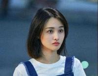 5354f275-17ab-46e7-b9e0-f093fa15ef73_1.jpg-s 她身高165体重才69斤,郑爽都甘拜下风,纸片人也能时髦穿搭