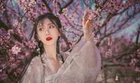 60b46c3c-1f65-4b11-beba-f0e182b15f19_1.jpg-s 小说:她是被处处欺负的庶女,不料竟医好了皇后,御医都跪谢拜师