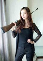 王李丹妮重燃激情上演《迷失的游艇》,她还是我们所熟悉的吗? 王李丹妮重燃激情上演《迷失的游艇》,她还是我们所熟悉的吗?