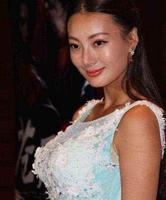 王李丹妮重燃激情上演《迷失的游艇》,她还是我们所熟悉的吗? 王李丹妮重燃激情上演《迷失的游艇》,她还是我们所熟悉的吗?