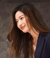 8e9fc53c-80f7-4168-a5e7-f43d9ecb9038_1.jpg-s 全智贤的素颜,杨幂的少女肌,无需滤镜无需美颜的肌肤状态,太美