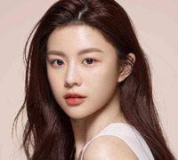 今年流行的整容模板“处女脸”有什么不同?没有瓜子脸、尖下巴! 今年流行的整容模板“处女脸”有什么不同?没有瓜子脸、尖下巴!