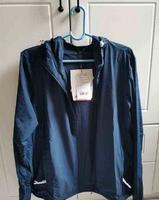 VAUDE户外运动皮肤风衣，环保设计，信念感很强，轻薄可收纳