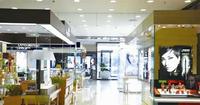 c3fc001b-dd6b-4fc6-80a0-928b9c2fbe2e_2.jpg-s 台州商场开启金秋化妆品节,女性消费者成主力军